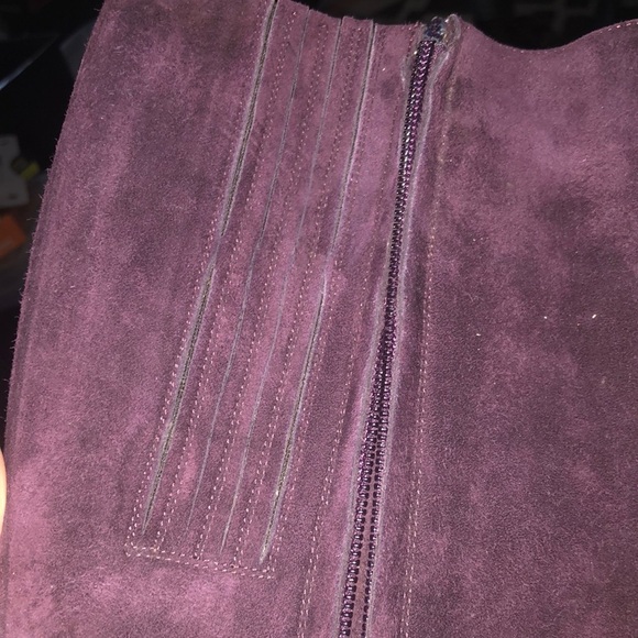 Salvatore Ferragamo suede size 6 1/2 - Picture 7 of 15